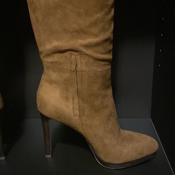 Quadilyn Scrunched Platform Boots - Picture 8 of 16